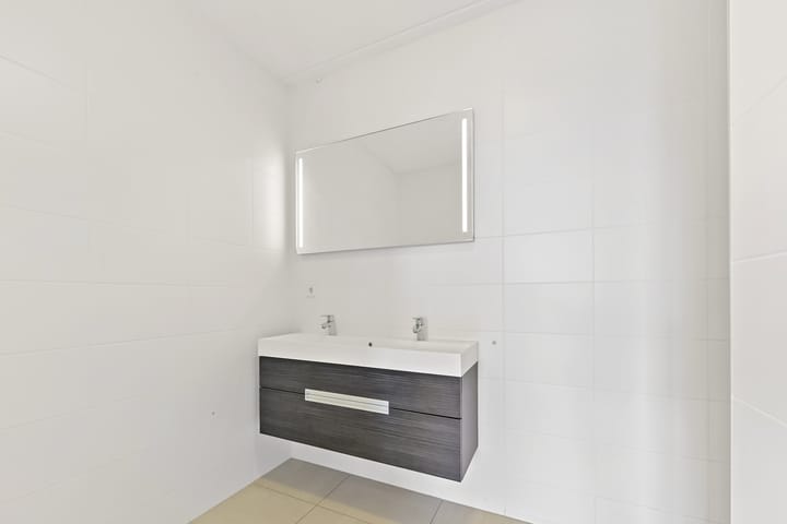 Foto 19 van Martinus Nijhofflaan 166