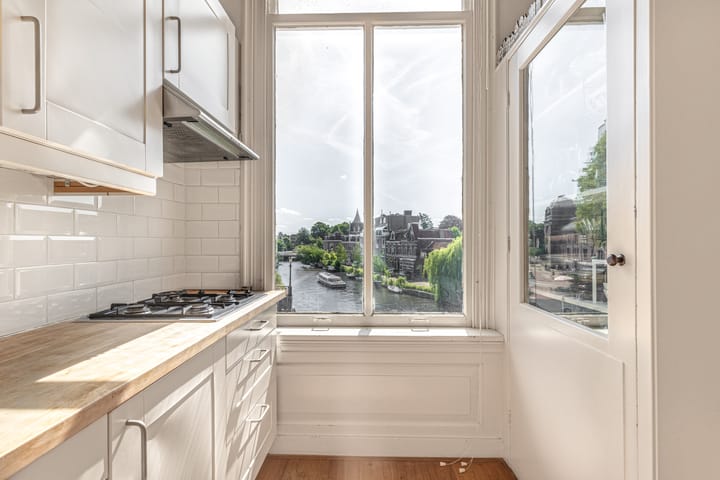 Photo 19 of Leidsevaart 134-C