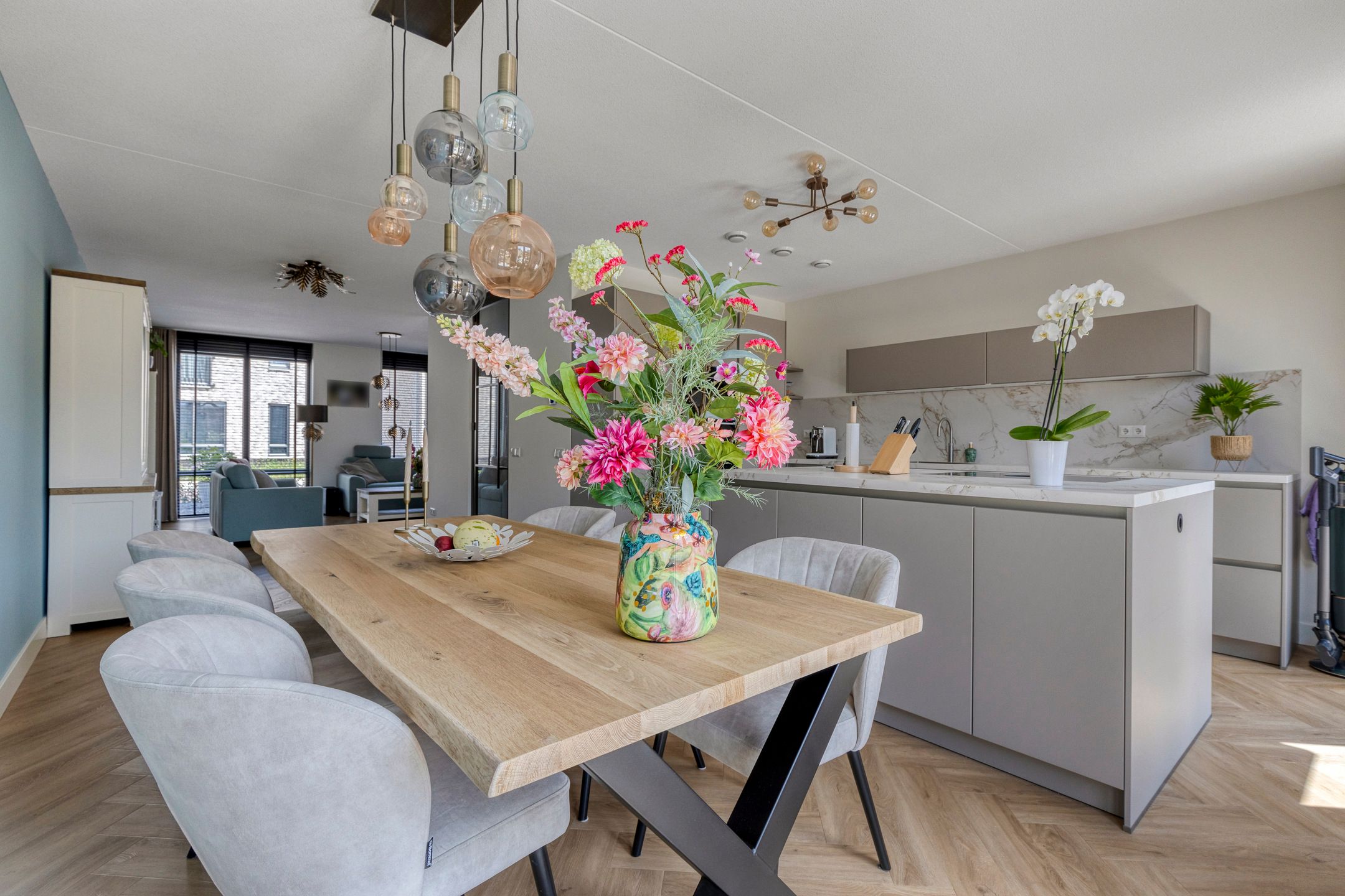 Photo 3 of Tijgeroog 11