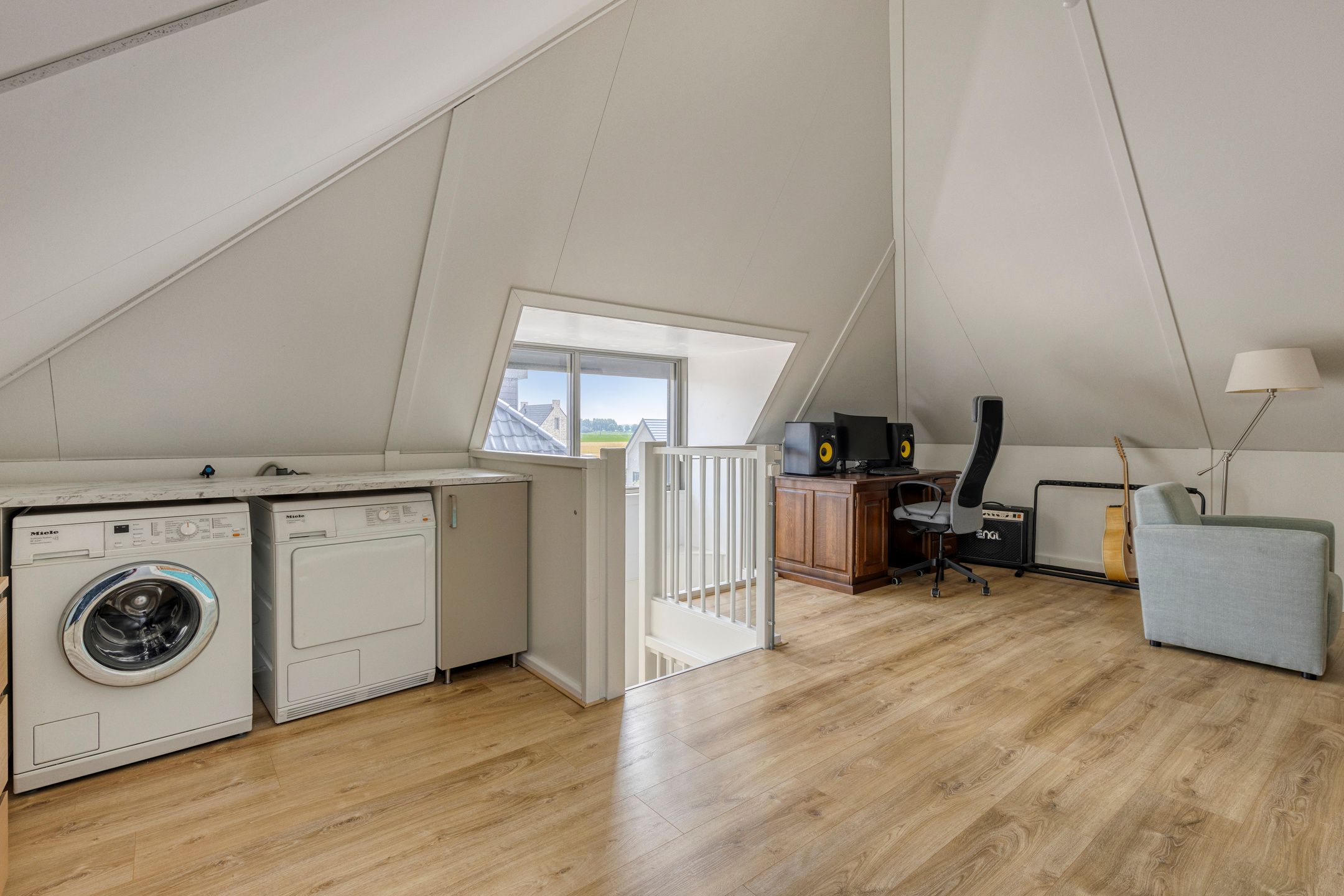 Photo 24 of Tijgeroog 11