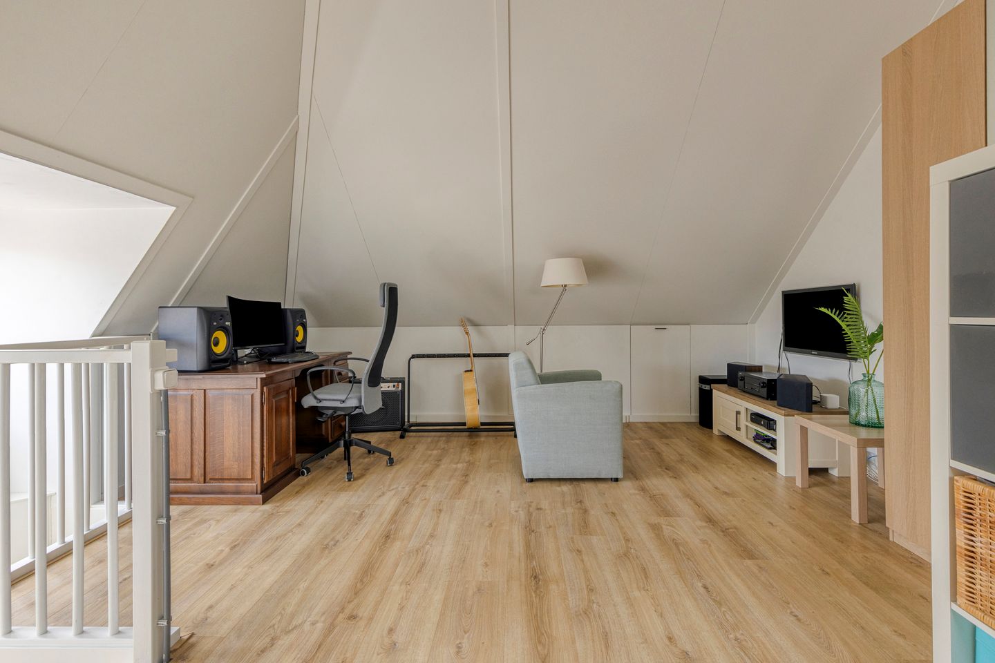 Photo 25 of Tijgeroog 11