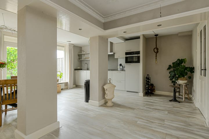 Photo 4 of Frisostraat 47