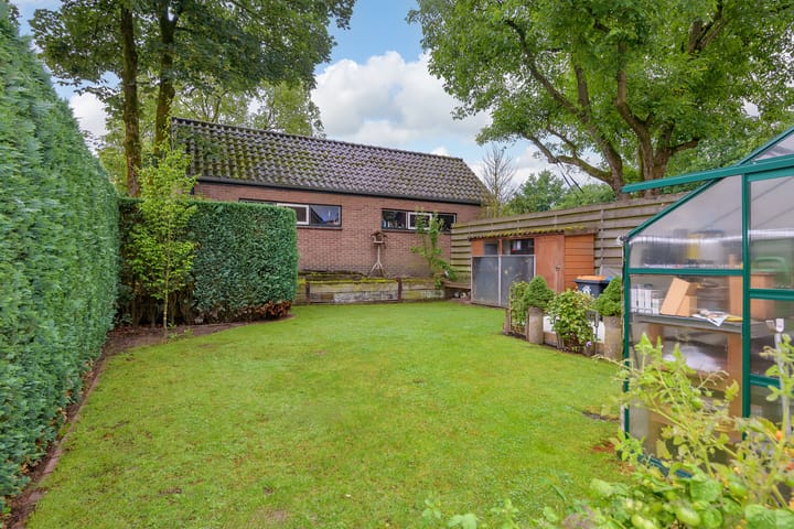 Photo 2 of Juffrouw Oosterweg 4