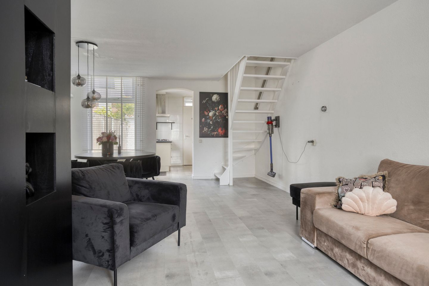 Photo 10 of Hemelrijksestraat 36