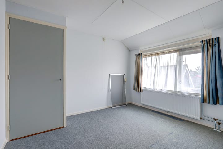 Foto 17 van Burgemeester Bouwmanstraat 28