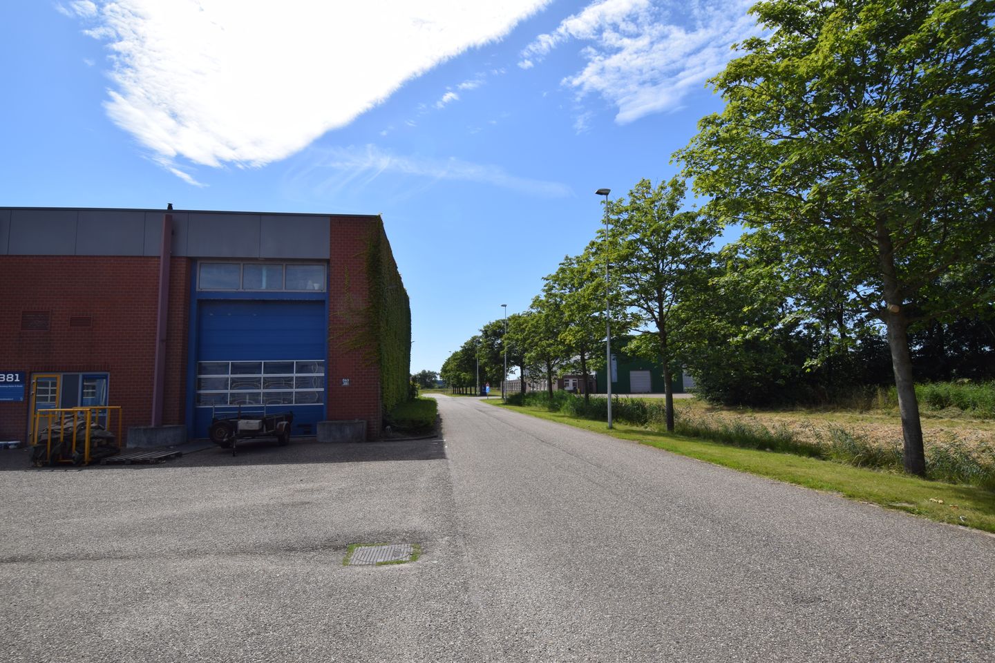 Bekijk foto 4 van Marinevliegkamp 381