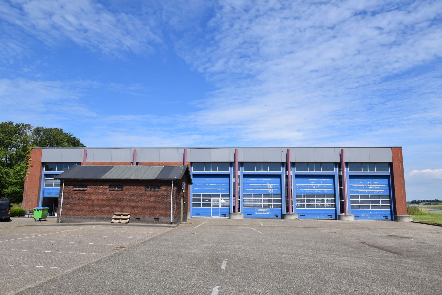 Bekijk foto 5 van Marinevliegkamp 381