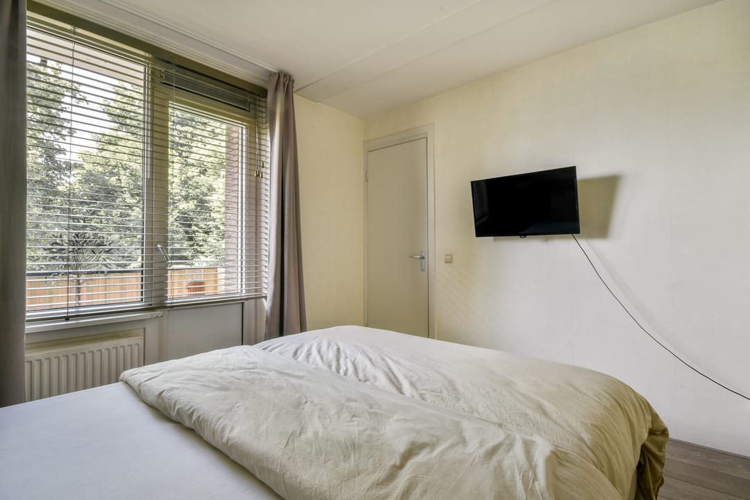 Foto 11 van Sara Burgerhartstraat 38-2