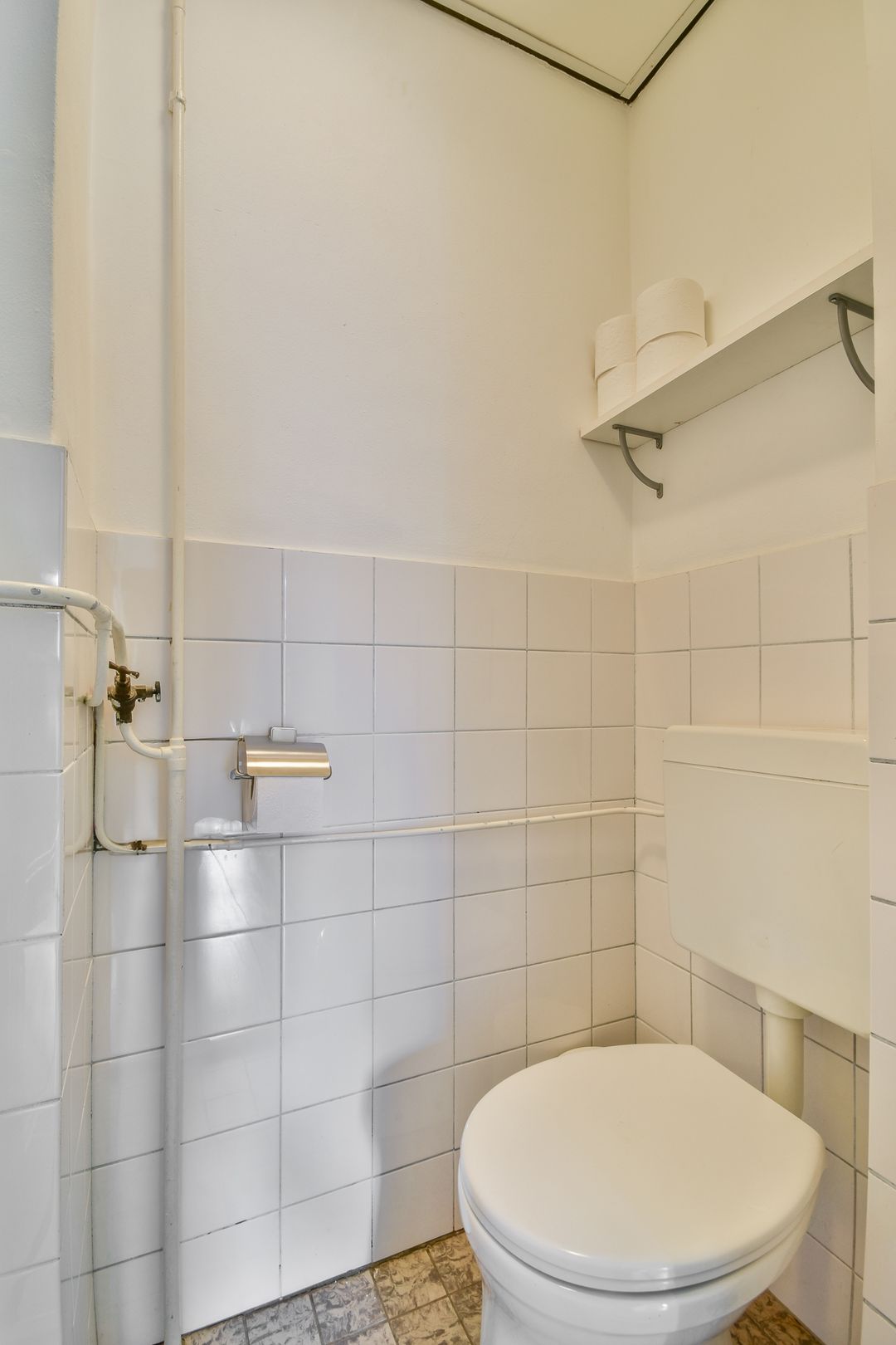 Foto 17 van Sara Burgerhartstraat 38-2