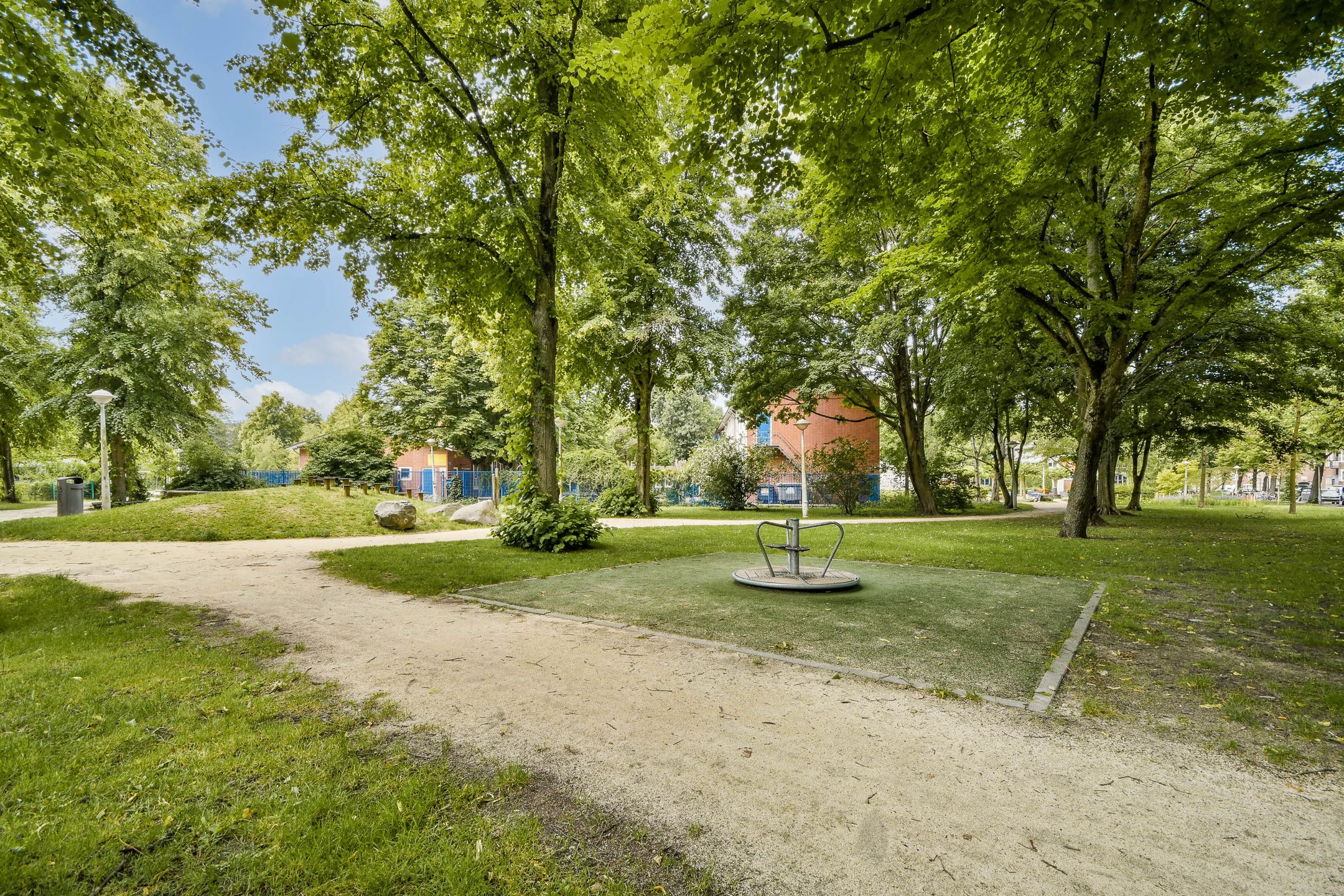 Foto 18 van Sara Burgerhartstraat 38-2