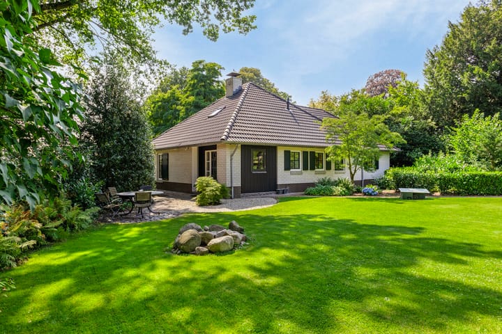 Foto 11 van Schoolstraat 50