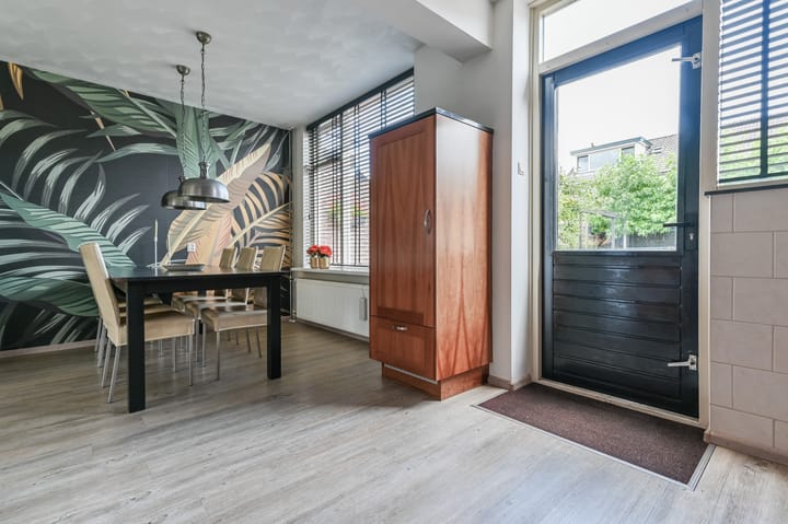 Foto 10 van van Egmondstraat 10