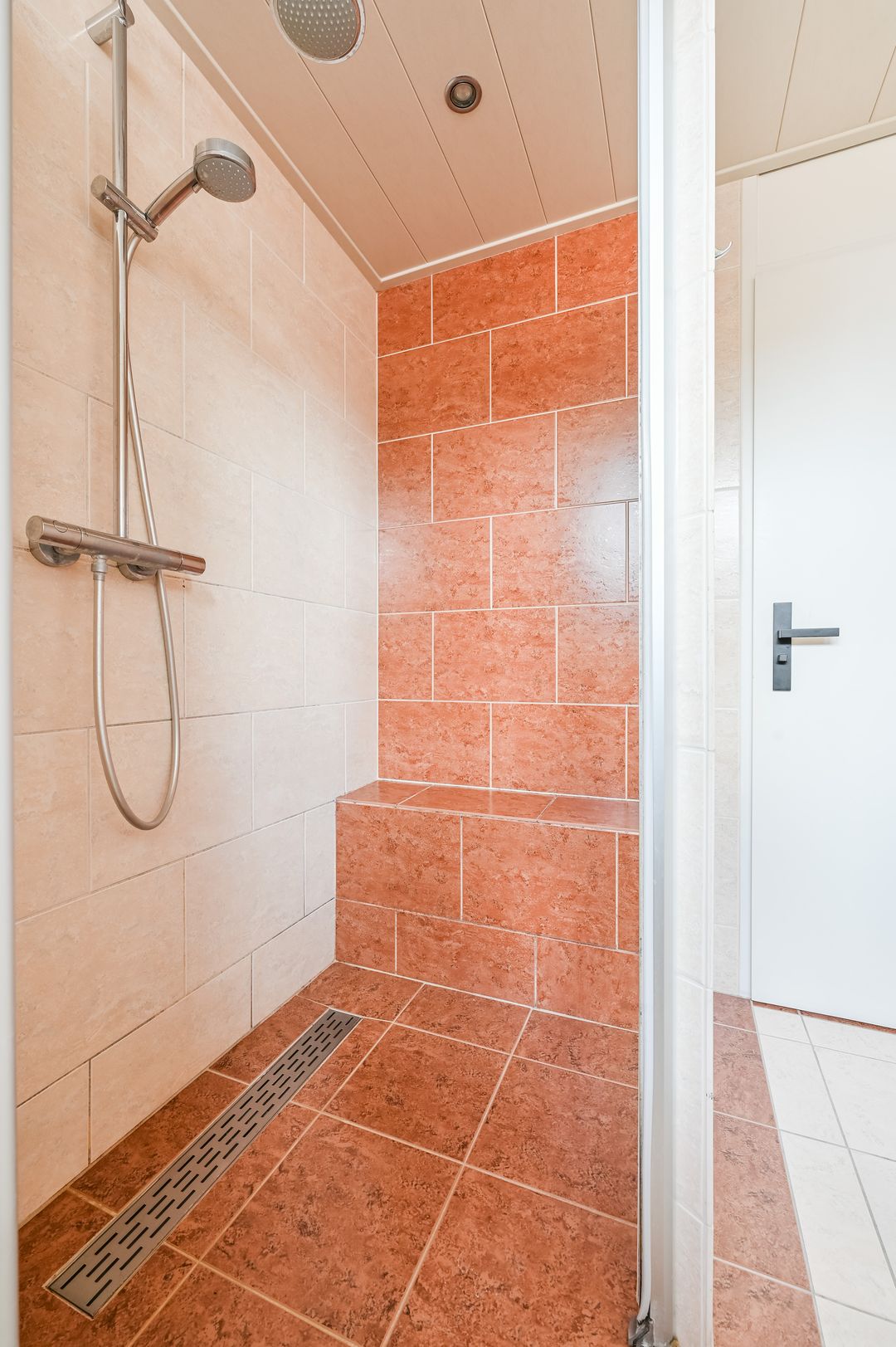 Foto 17 van van Egmondstraat 10