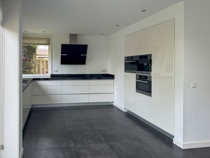 Foto 8 van Perronzijde 11