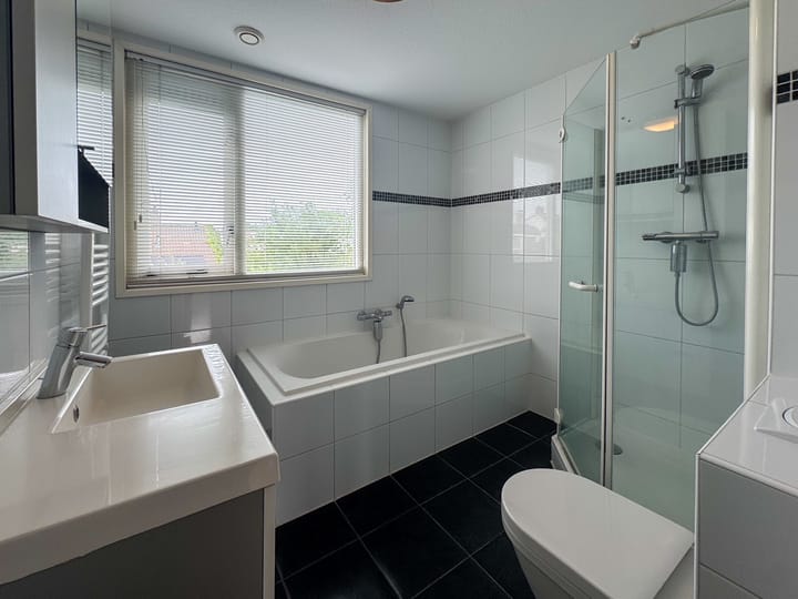 Foto 16 van Perronzijde 11