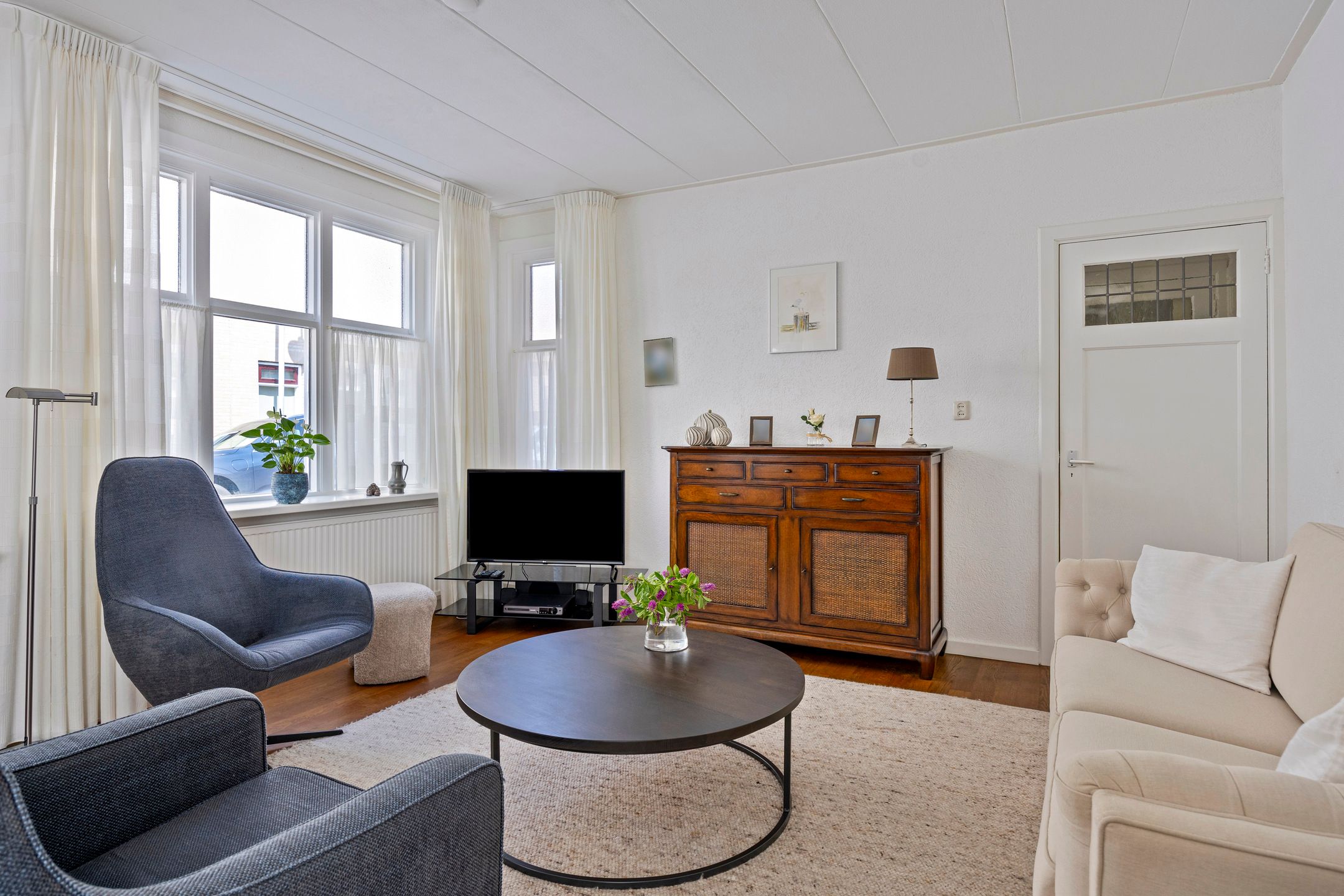 Photo 6 of Manhuisstraat 5