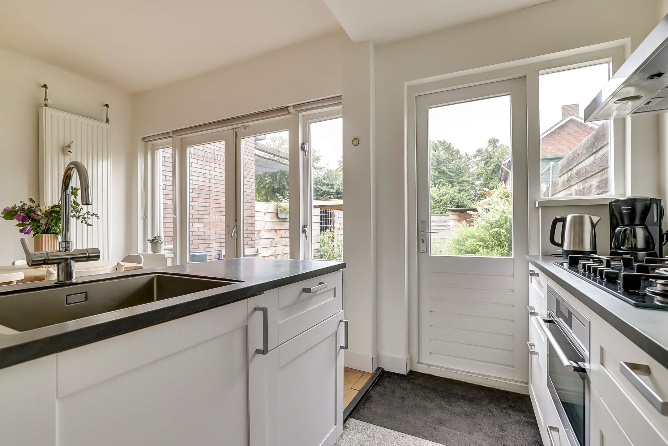 Photo 12 of Sophiastraat 73