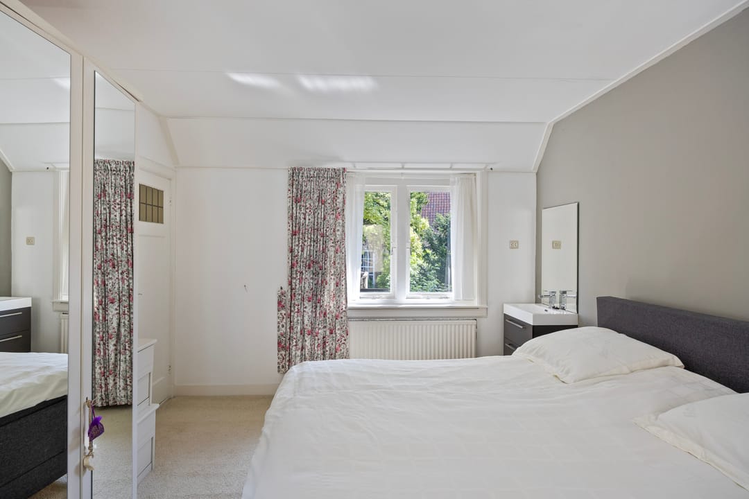 Photo 13 of Manhuisstraat 5