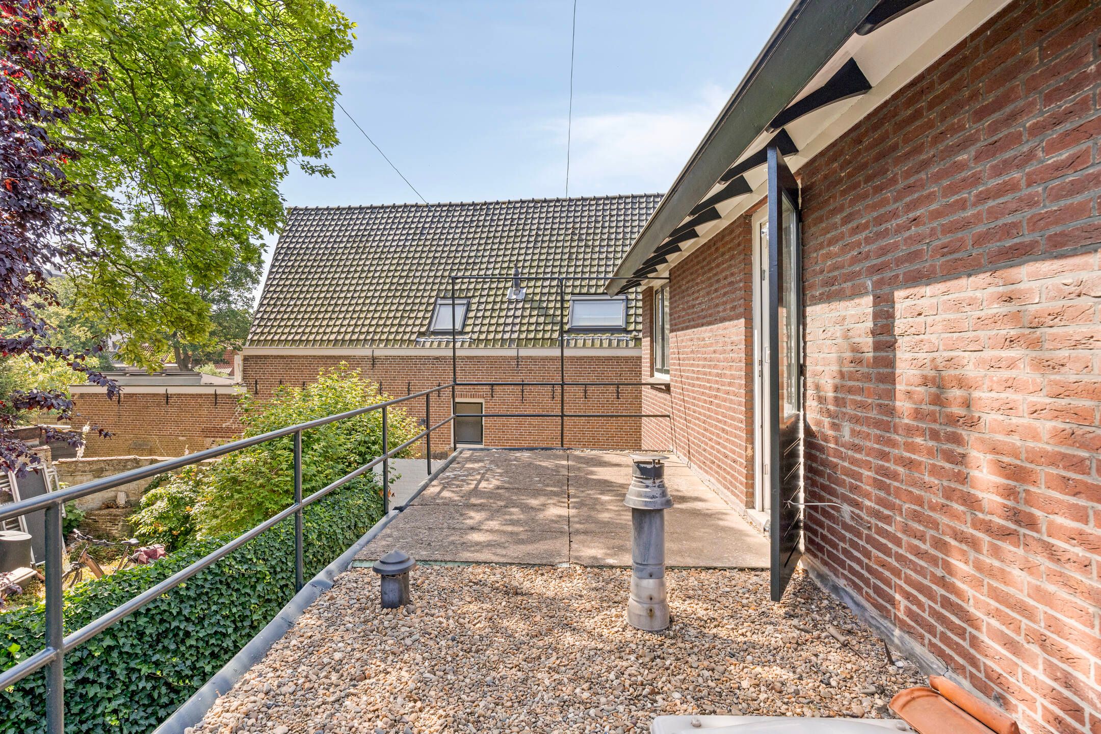 Photo 18 of Manhuisstraat 5