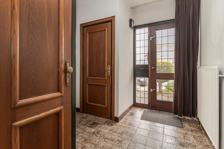 Foto 12 van Burg. Kampsstraat 17