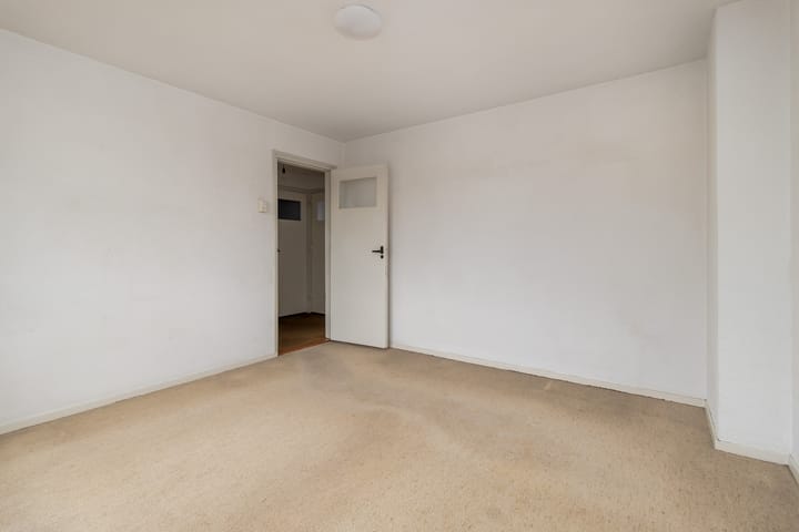 Foto 22 van Burg. Kampsstraat 17