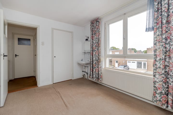 Foto 24 van Burg. Kampsstraat 17