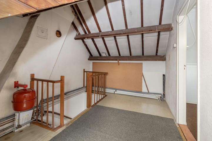 Foto 27 van Burg. Kampsstraat 17