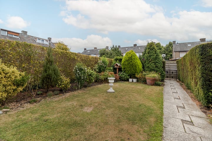 Foto 32 van Burg. Kampsstraat 17