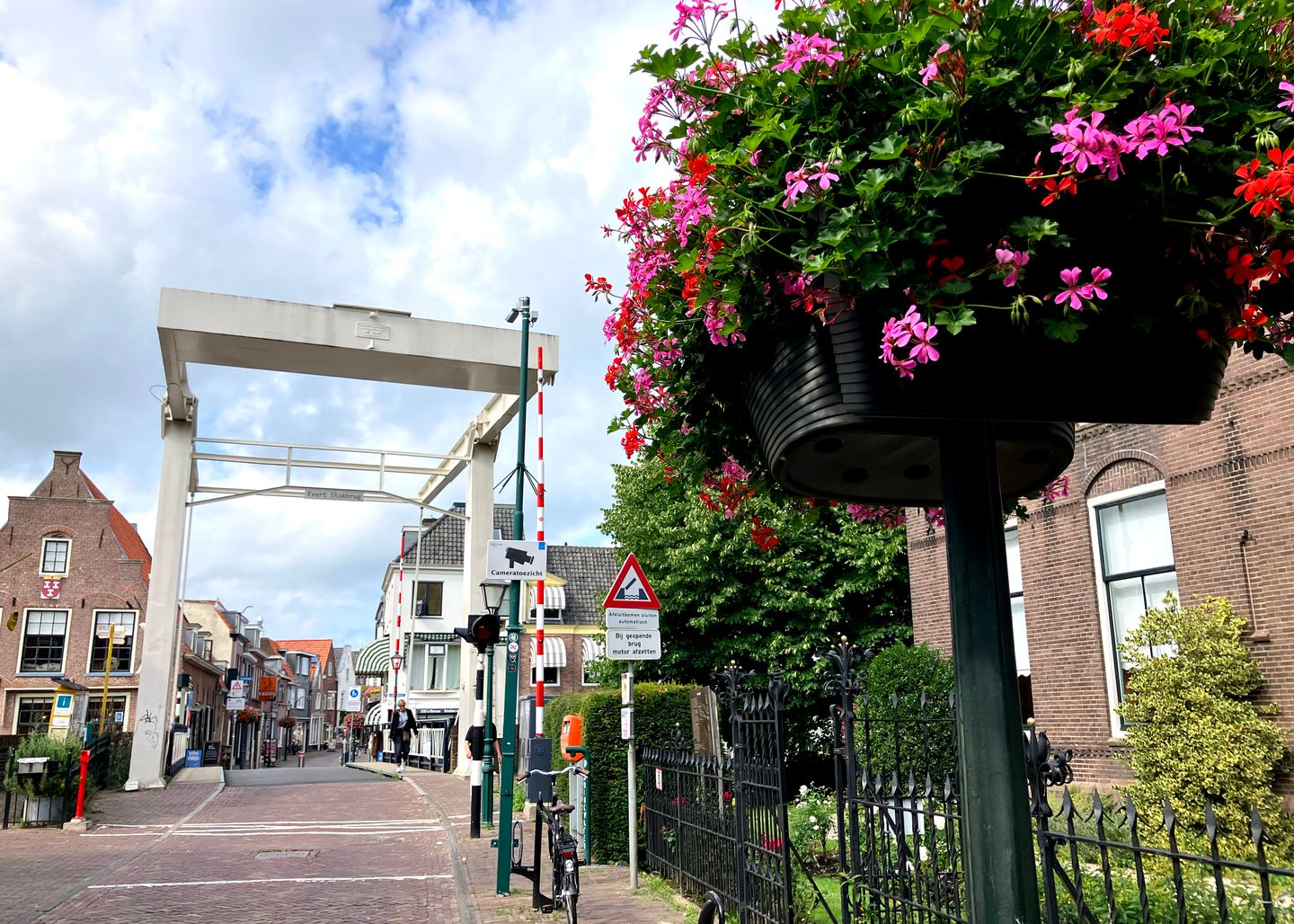 Bekijk foto 3 van Raadhuisstraat 17