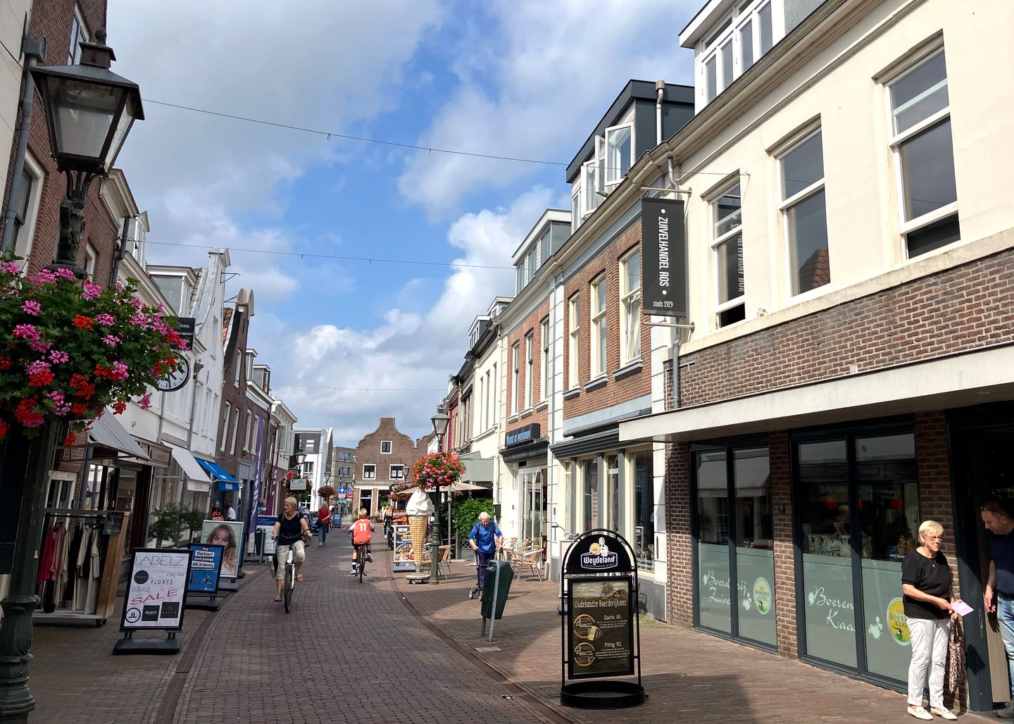 Bekijk foto 4 van Raadhuisstraat 17