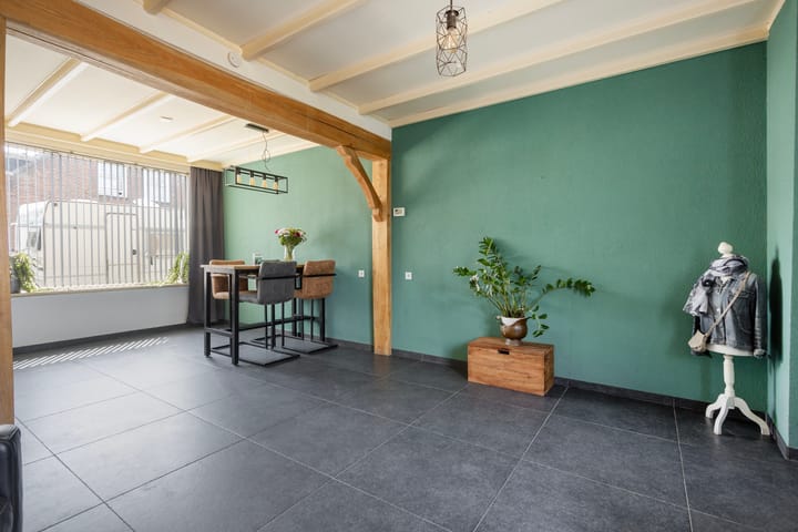 Foto 9 van Roestenbergstraat 39