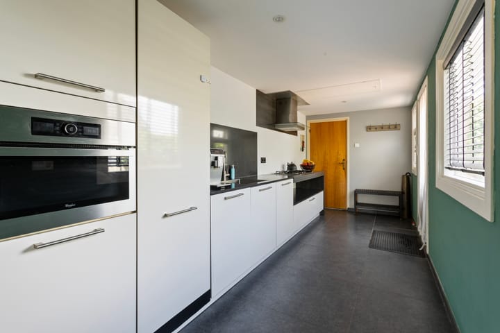 Foto 10 van Roestenbergstraat 39