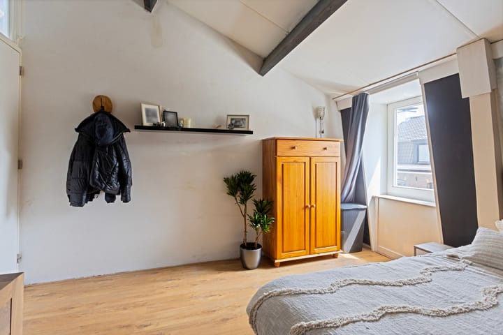 Foto 18 van Roestenbergstraat 39