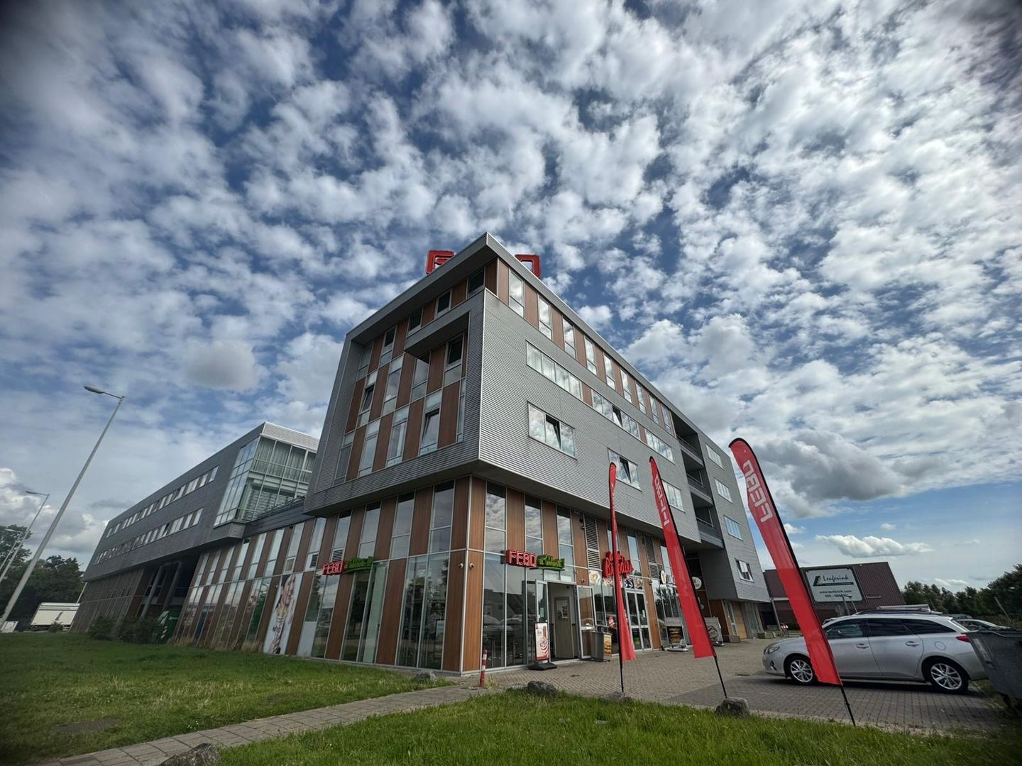 View photo 1 of Tijnmuiden 81