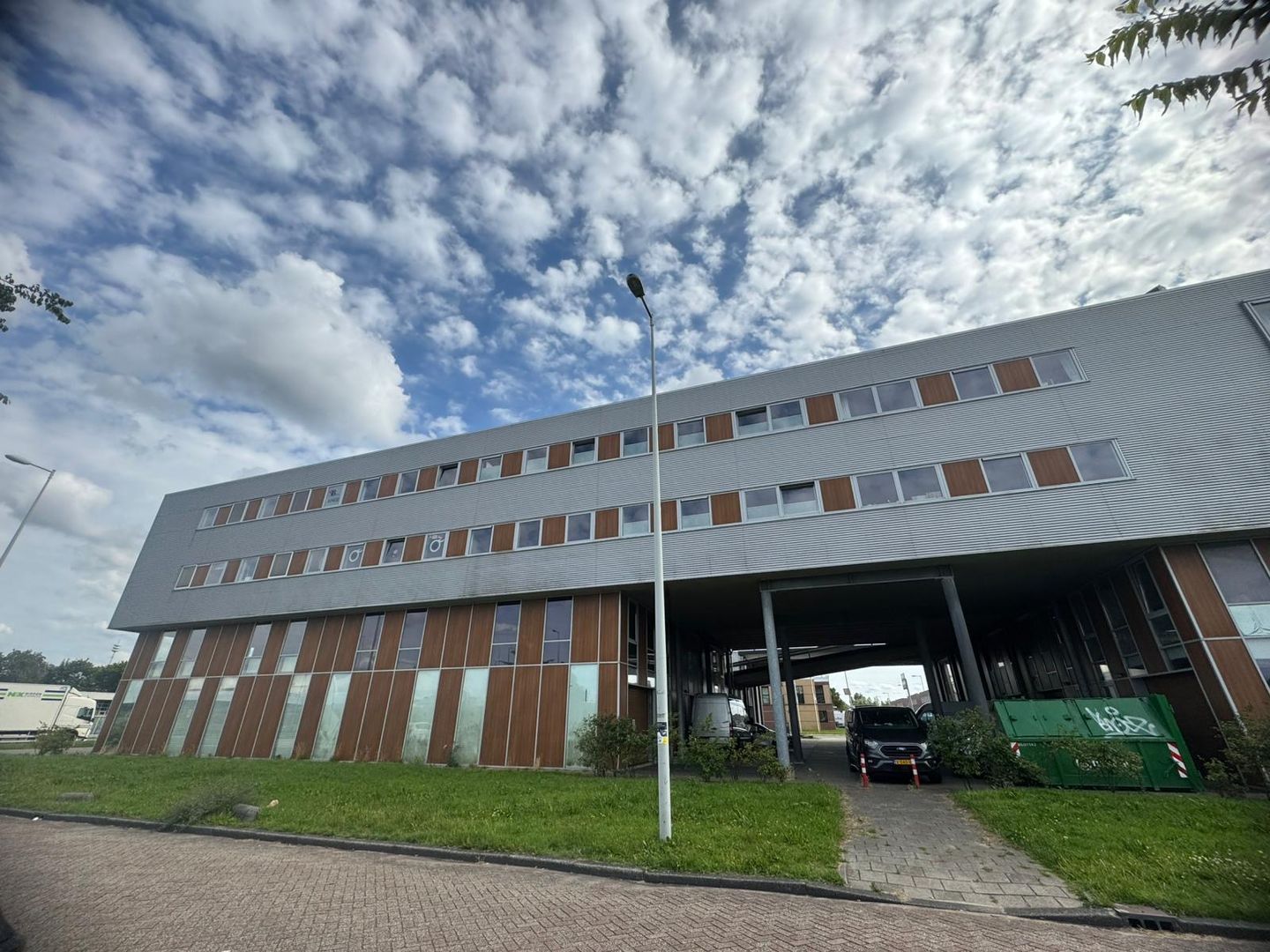 View photo 3 of Tijnmuiden 81