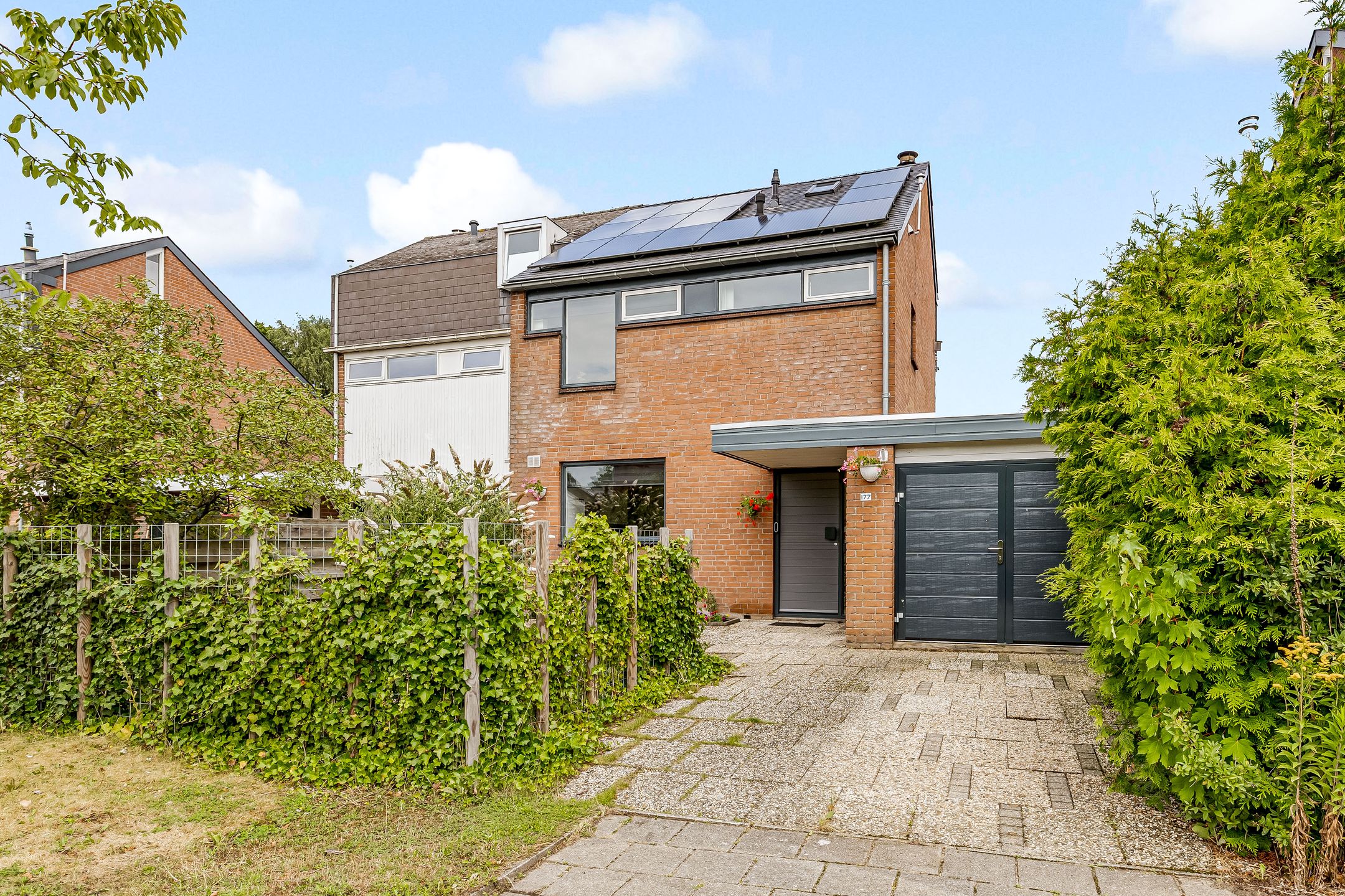 Photo 3 of Bongerd 177