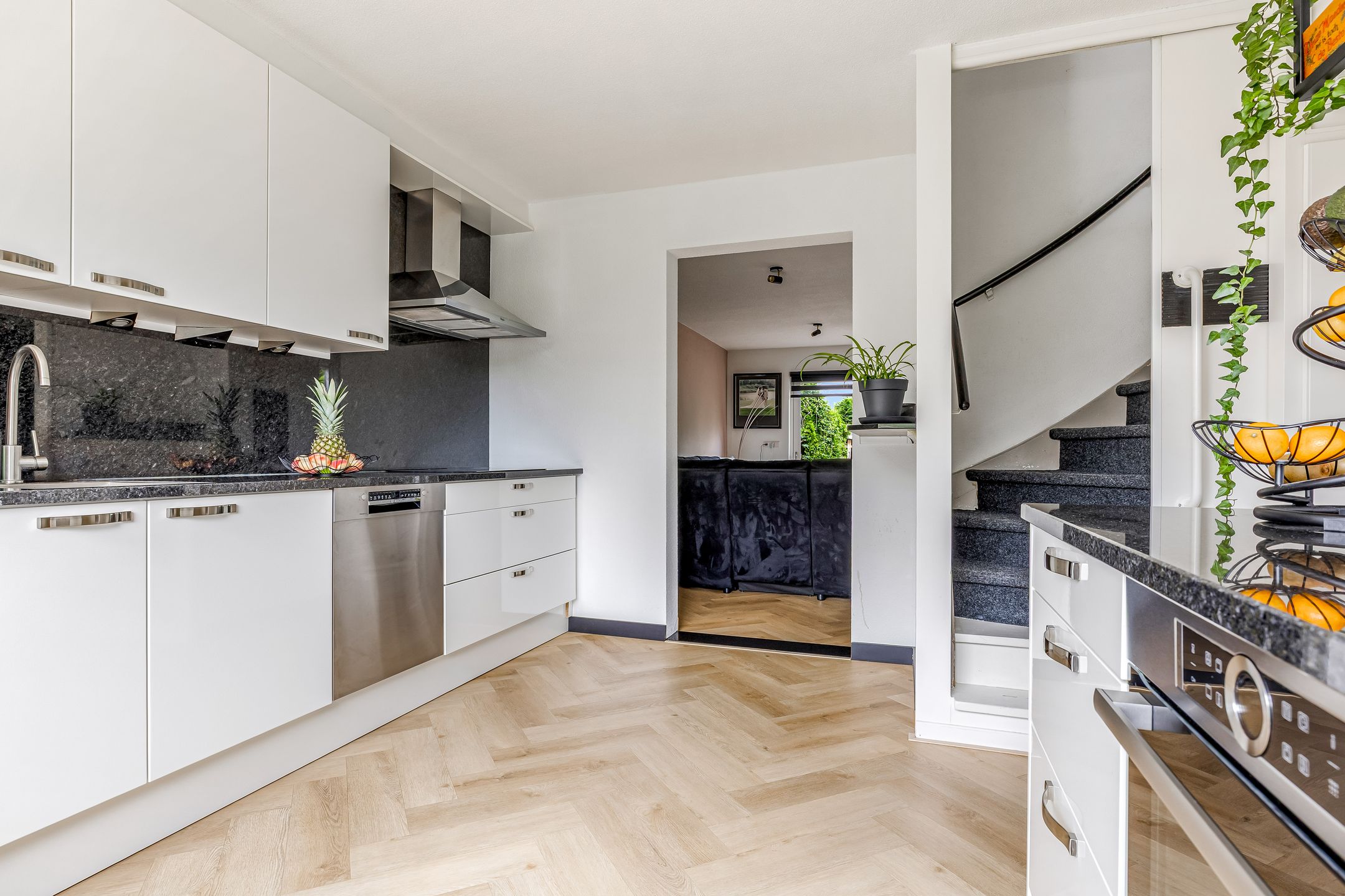 Photo 12 of Bongerd 177