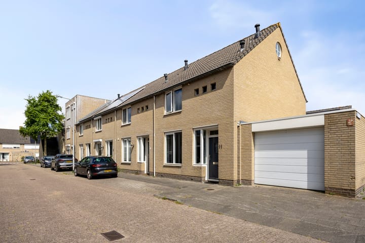 Foto 32 van Giessenstraat 11