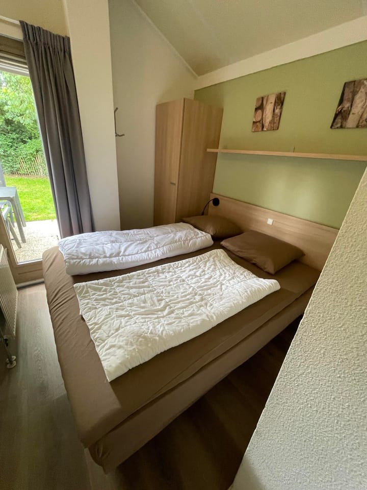 Foto 9 van Landweerswal 2-10