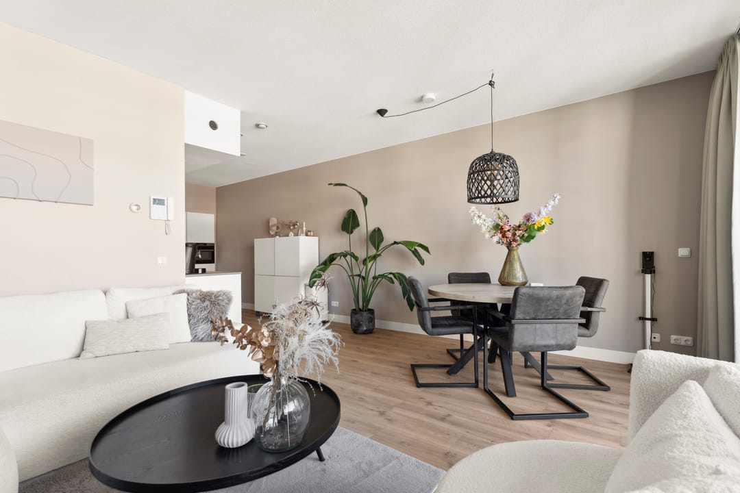 Photo 11 of Dokstraat 79