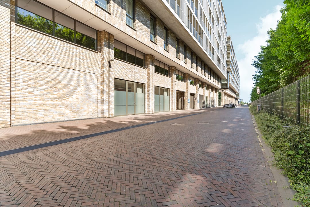 Photo 32 of Dokstraat 79