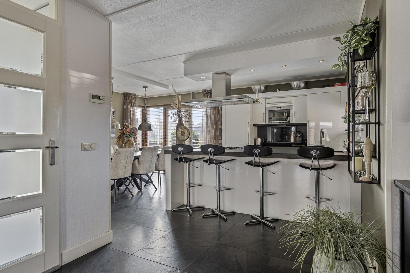 Photo 10 of De Maat 1