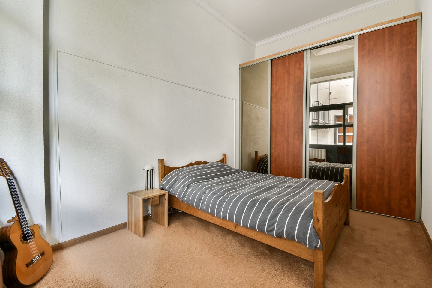 Photo 14 of Van Oldenbarneveldtstraat 50-V