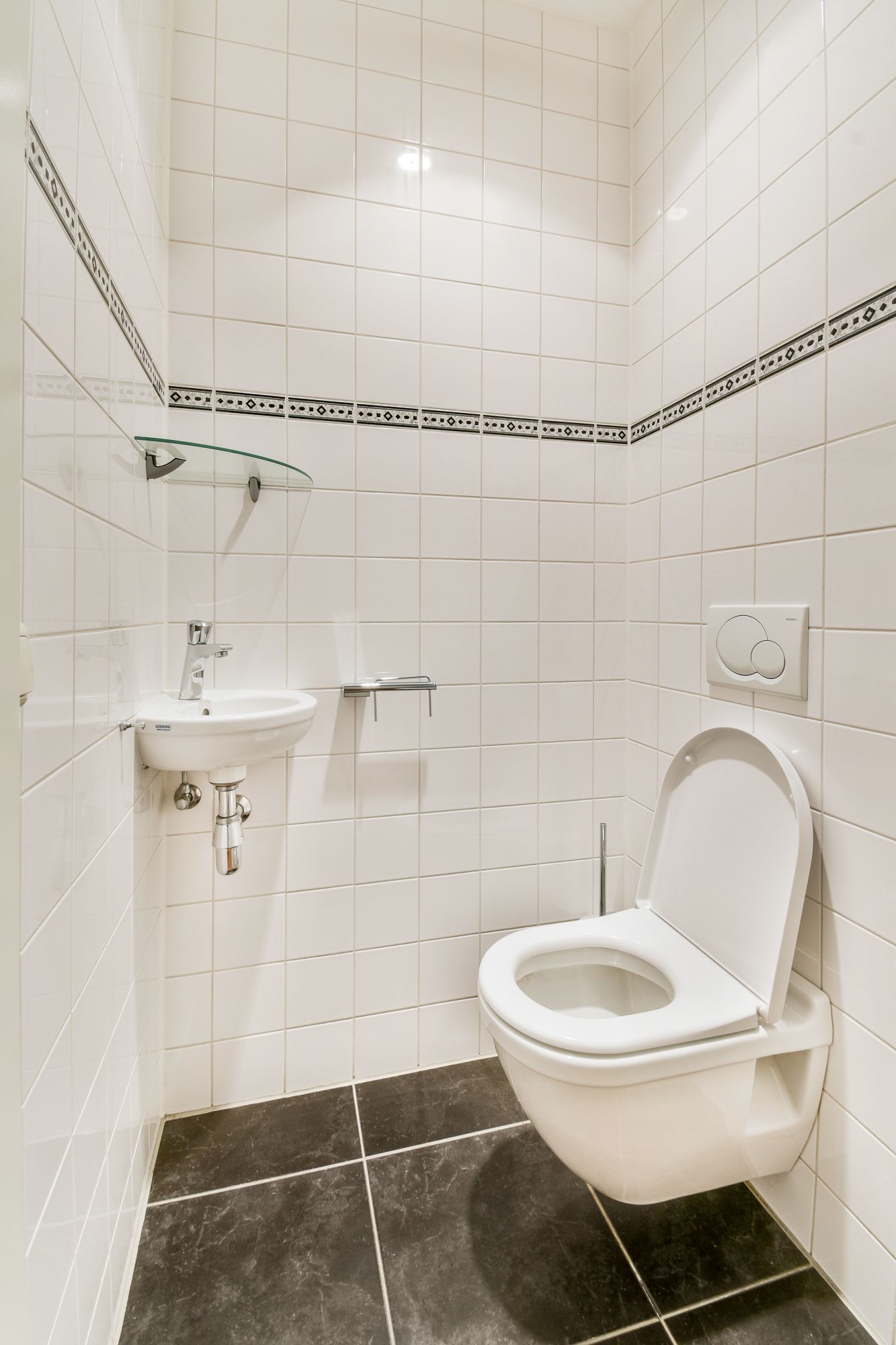 Photo 19 of Van Oldenbarneveldtstraat 50-V