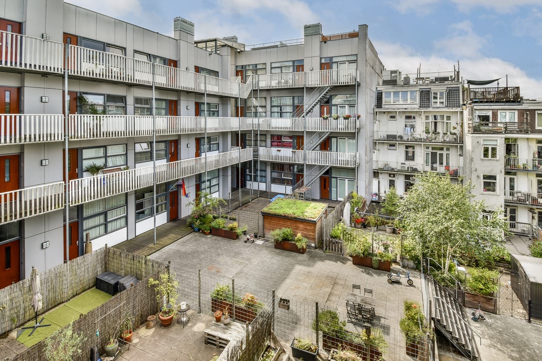 Photo 23 of Van Oldenbarneveldtstraat 50-V