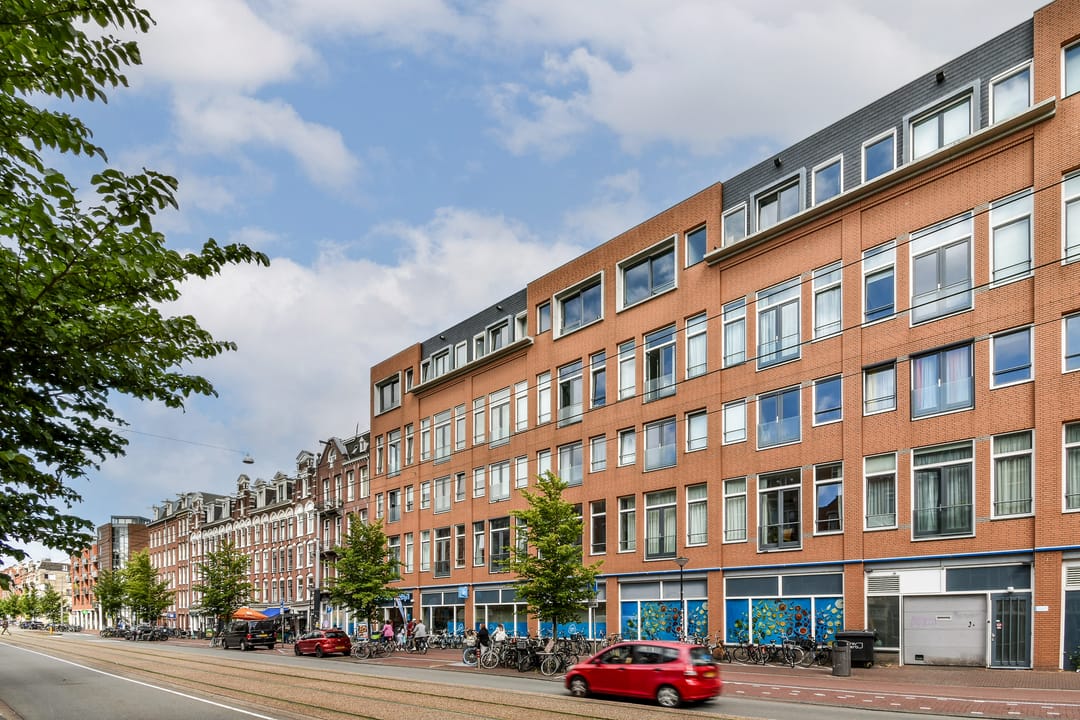 Photo 26 of Van Oldenbarneveldtstraat 50-V