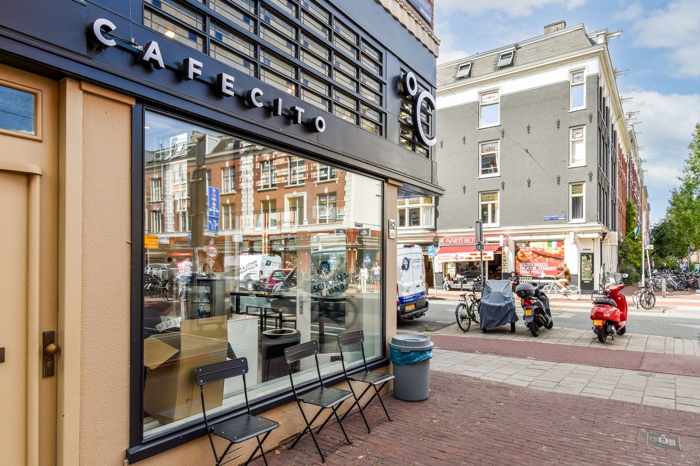 Photo 29 of Van Oldenbarneveldtstraat 50-V