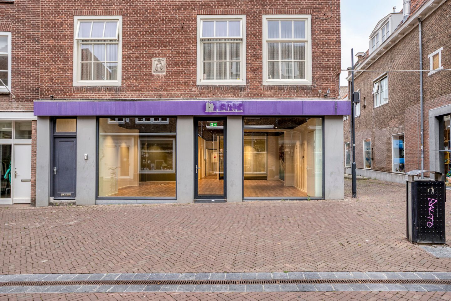 Bekijk foto 2 van Nieuwe Burg 19