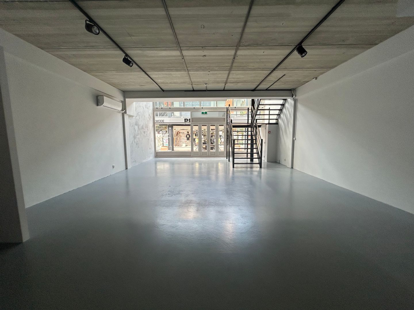 View photo 5 of Kruisweg 644