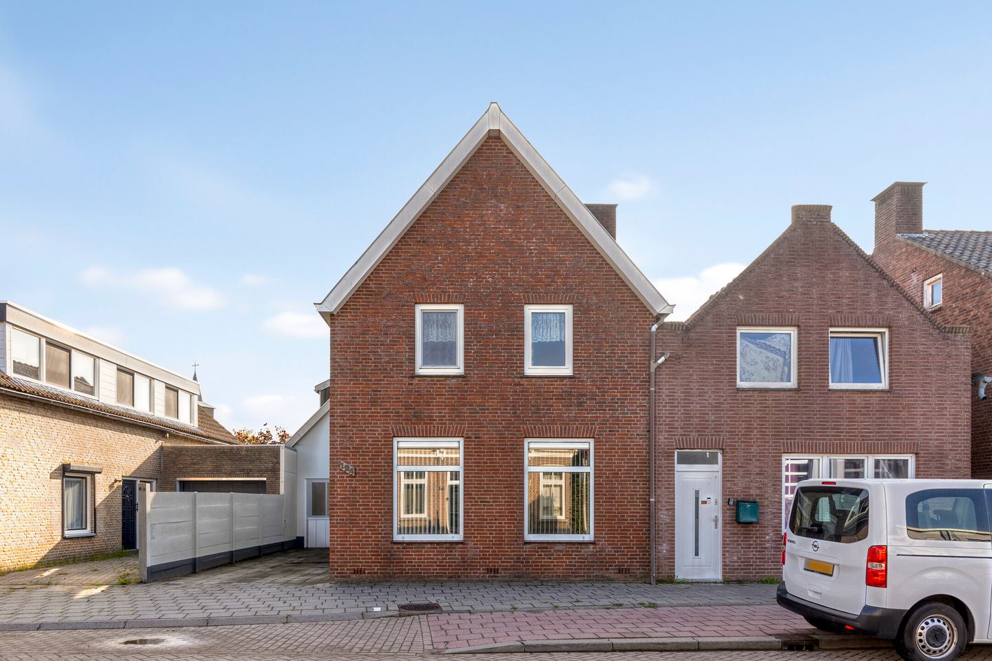 Foto 35 van Roosendaalseweg 124